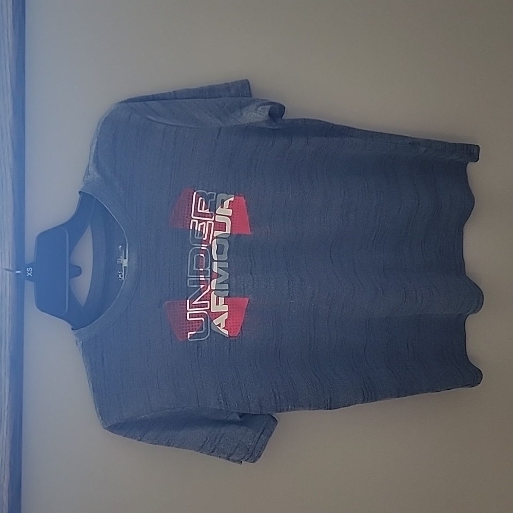 Boys YXL Under Armour Tee
